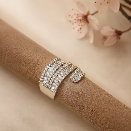 Aurora Curve Ring