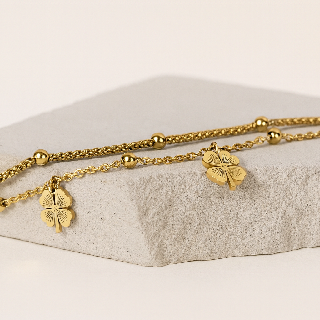 Elegant Clover Charm Bracelet