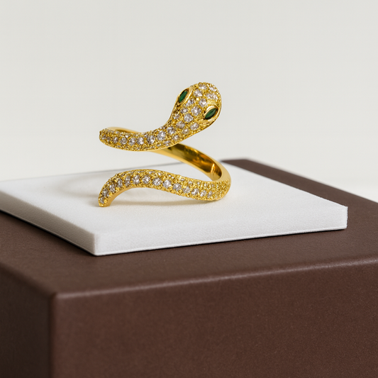 Emerald-Eyed Snake Gold Ring
