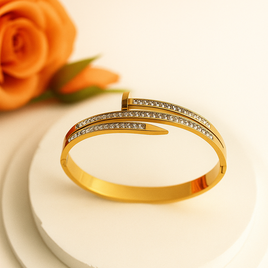 Eterna Nail Bangle