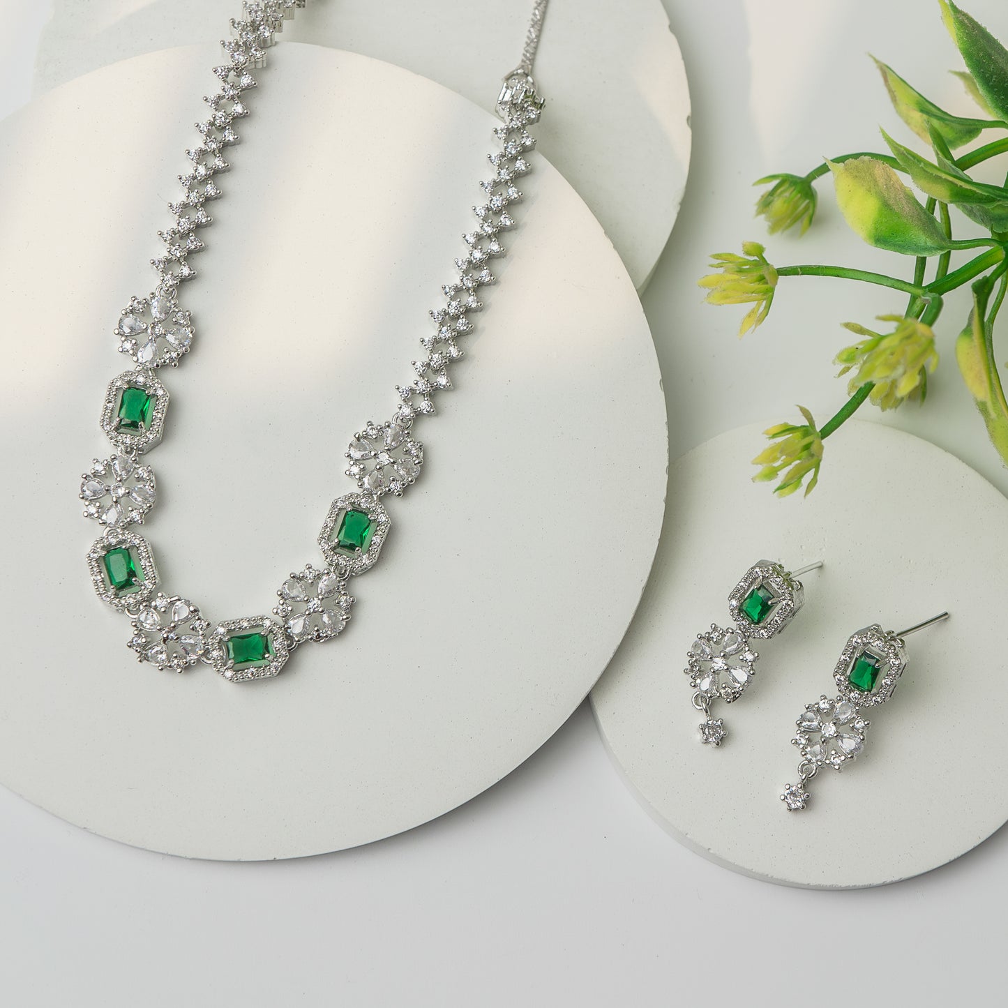 Emerald Grace – AD Necklace Set